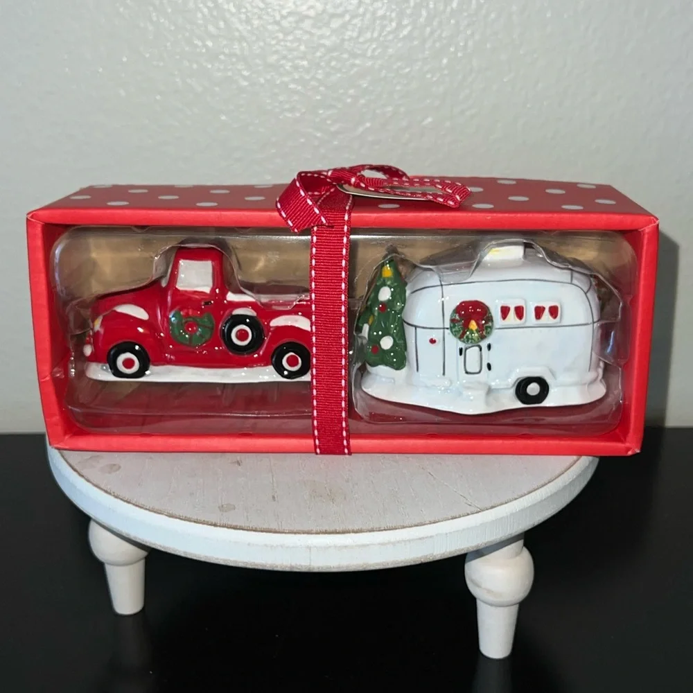 Blue Sky Clayworks charming decor